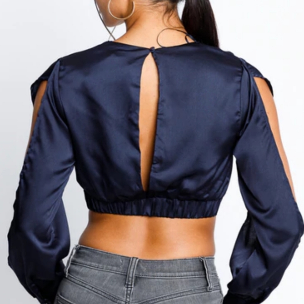 Croptop - Picture 2 of 3
